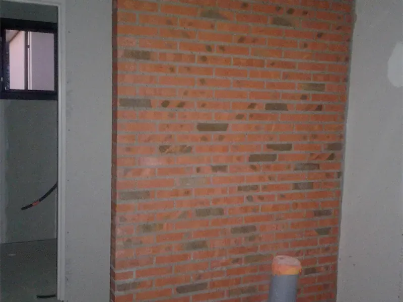 mur de briques  apréswebp